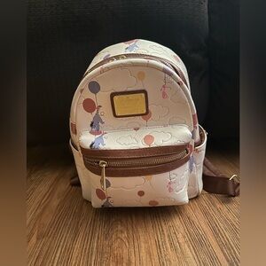 Winnie The Pooh Lounge Fly